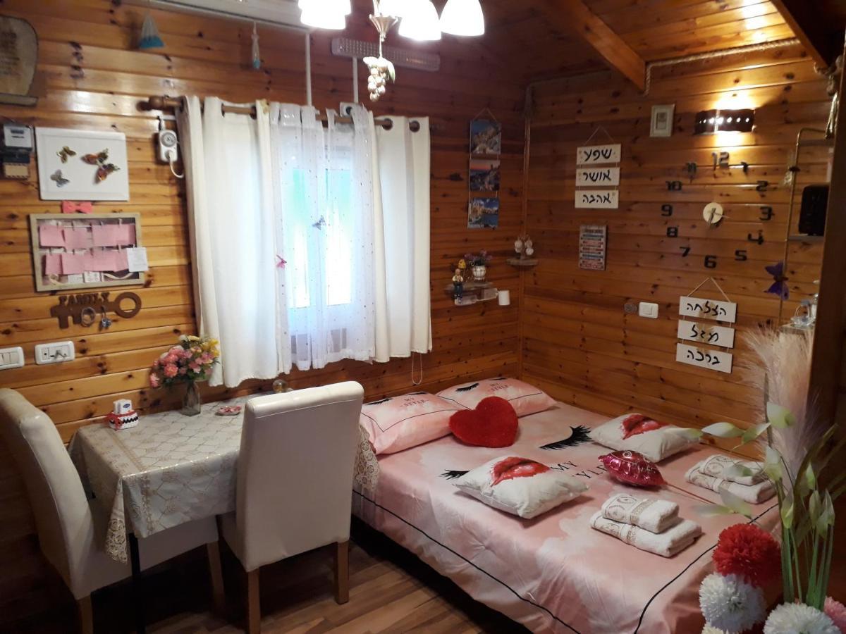 Happiness Zimmer צימר האושר - גם לציבור הדתי Apartamento Nahariya Exterior foto